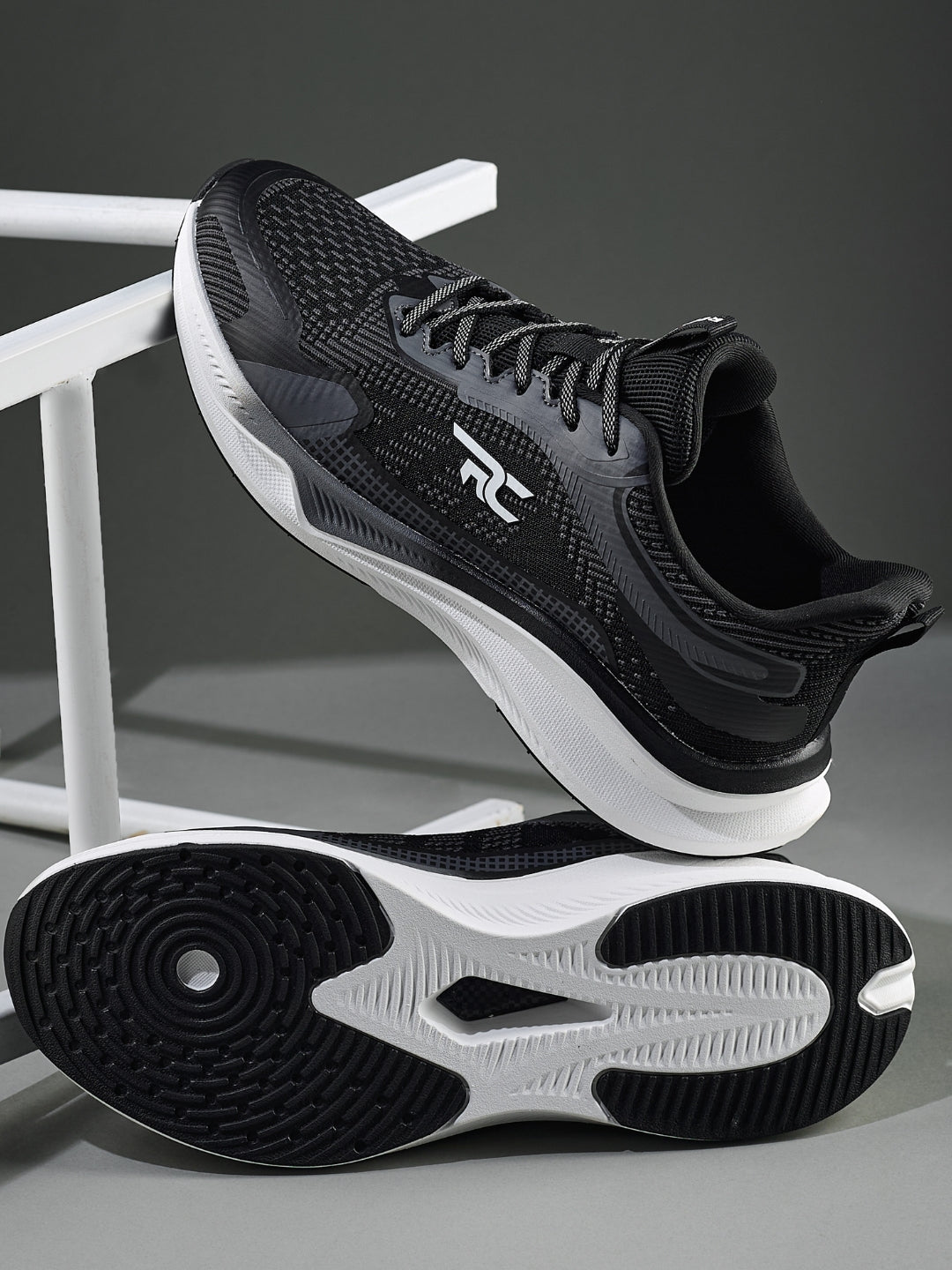 Red Chief Sports Black Running Shoes For Men R1709 001